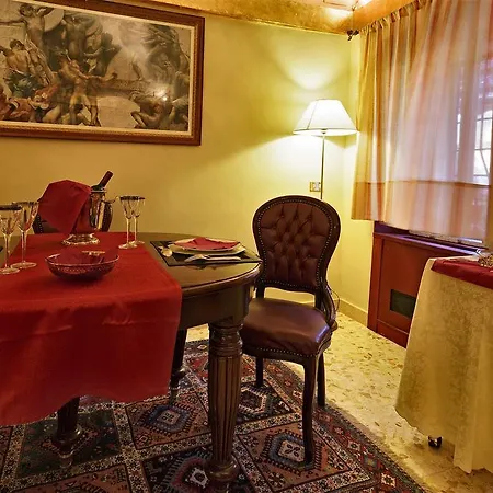 Hotel Residenze Gregoriane - Residenza D'epoca 4*